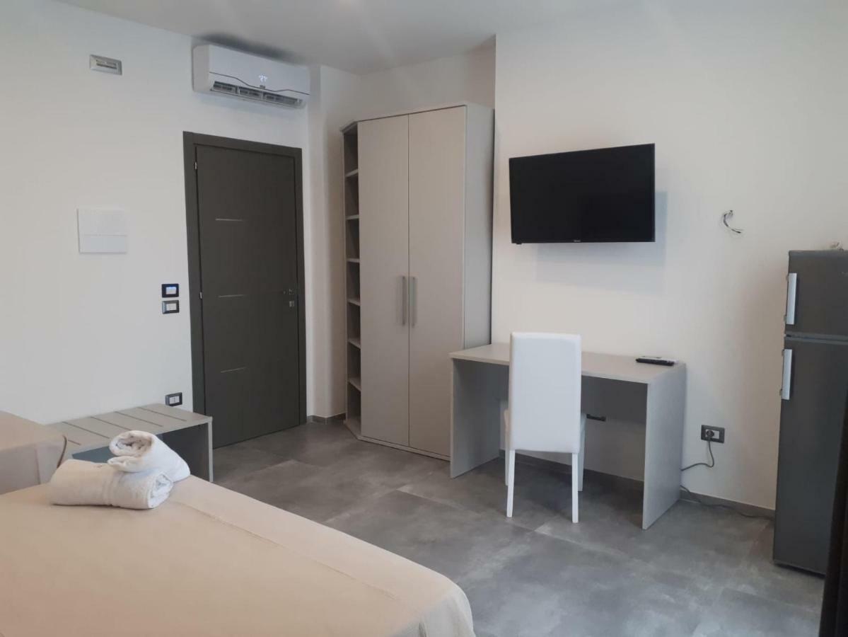 Marebed Apartments & Rooms Porto Cesareo Kültér fotó